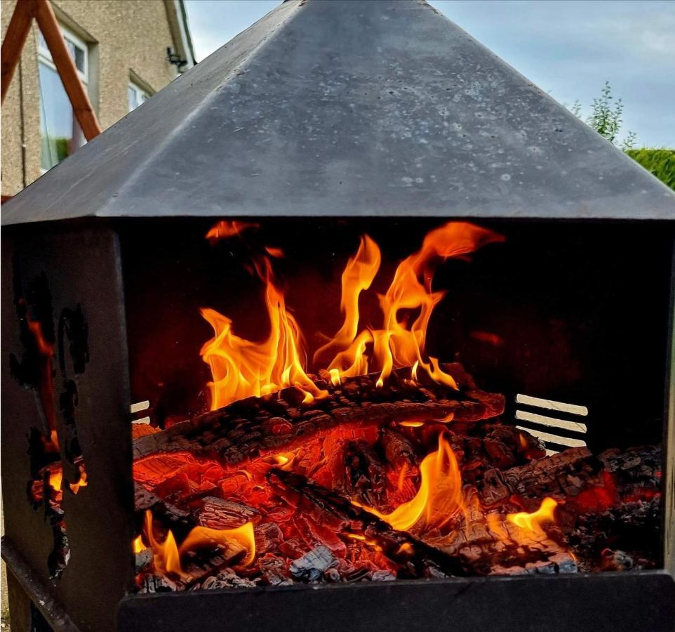Ballygowan Annie Dee'S Guest Accommodation מראה חיצוני תמונה